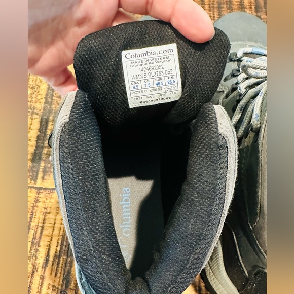 Women’s Newton Ridge Plus Waterproof Hiking Boot - Picture 6 of 11